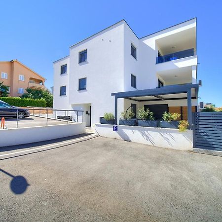 Apartments Nadica Deluxe 马林斯卡 外观 照片