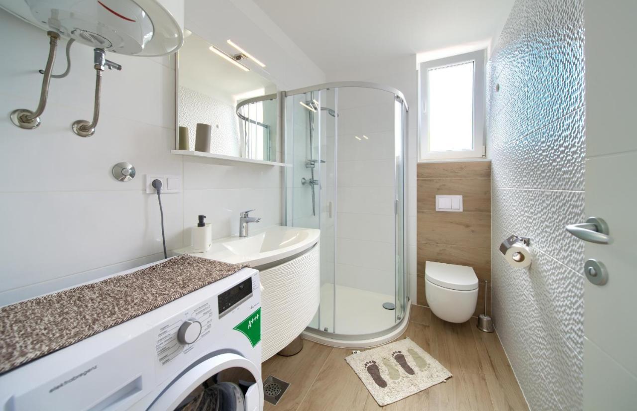 Apartments Nadica Deluxe 马林斯卡 外观 照片
