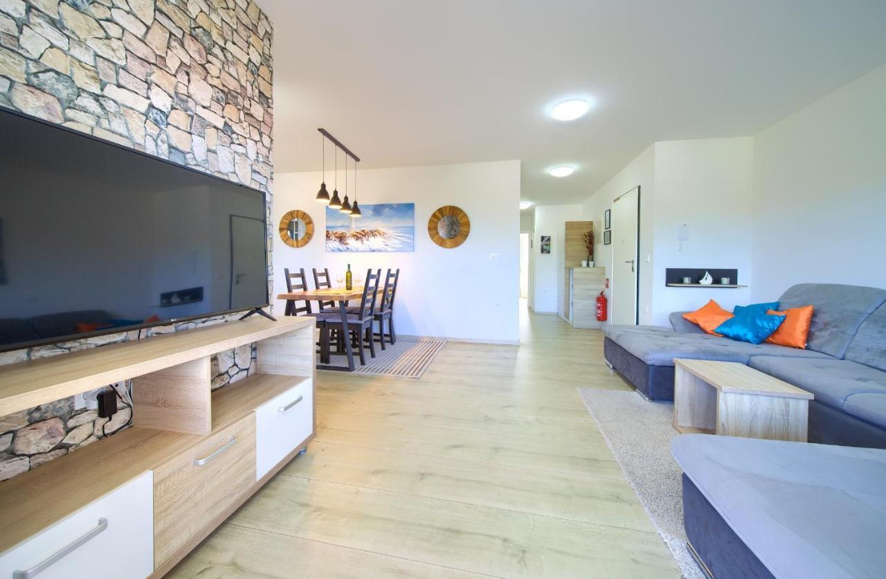 Apartments Nadica Deluxe 马林斯卡 外观 照片