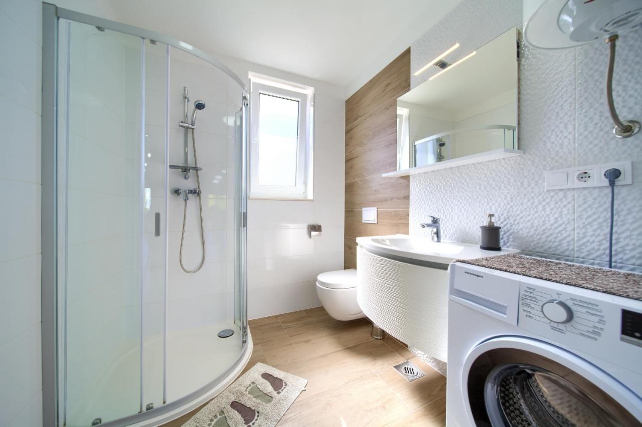 Apartments Nadica Deluxe 马林斯卡 外观 照片