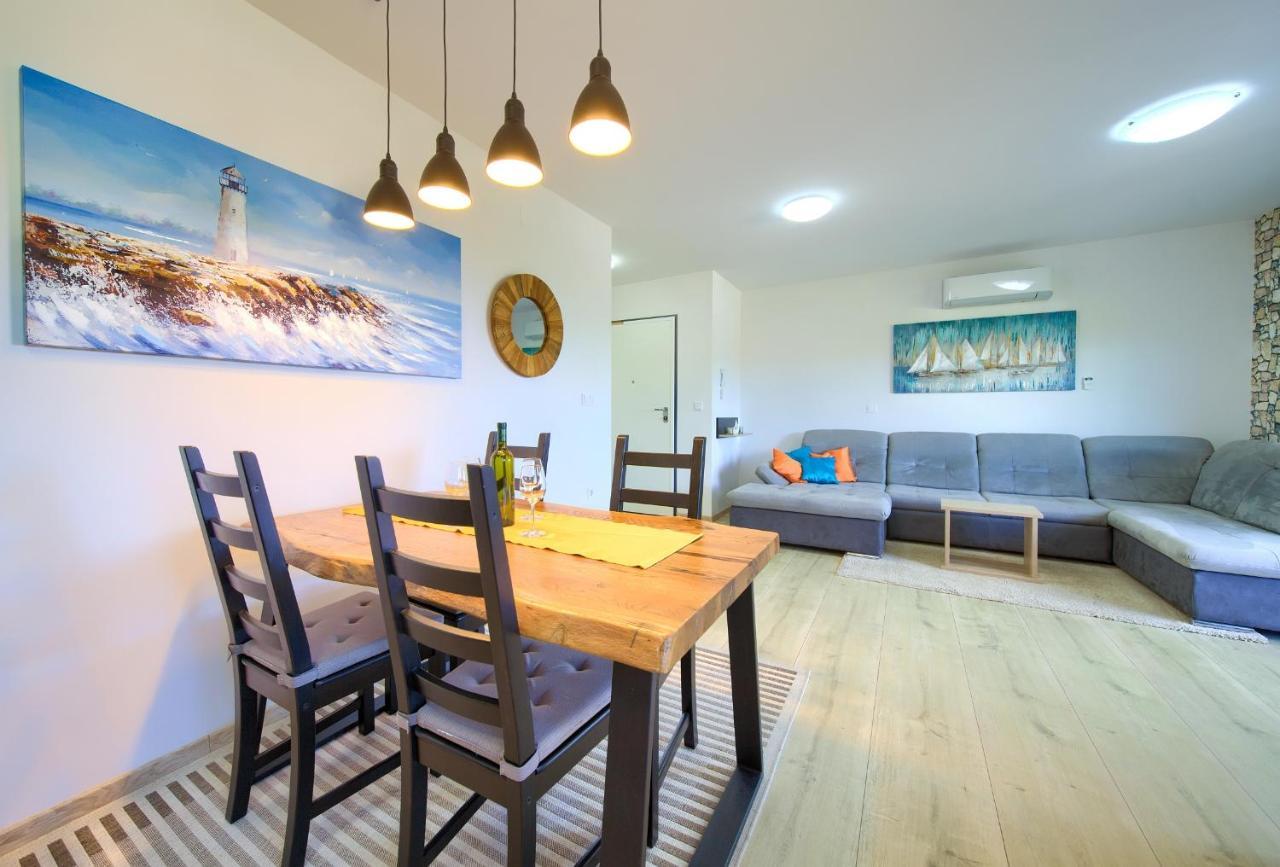 Apartments Nadica Deluxe 马林斯卡 外观 照片