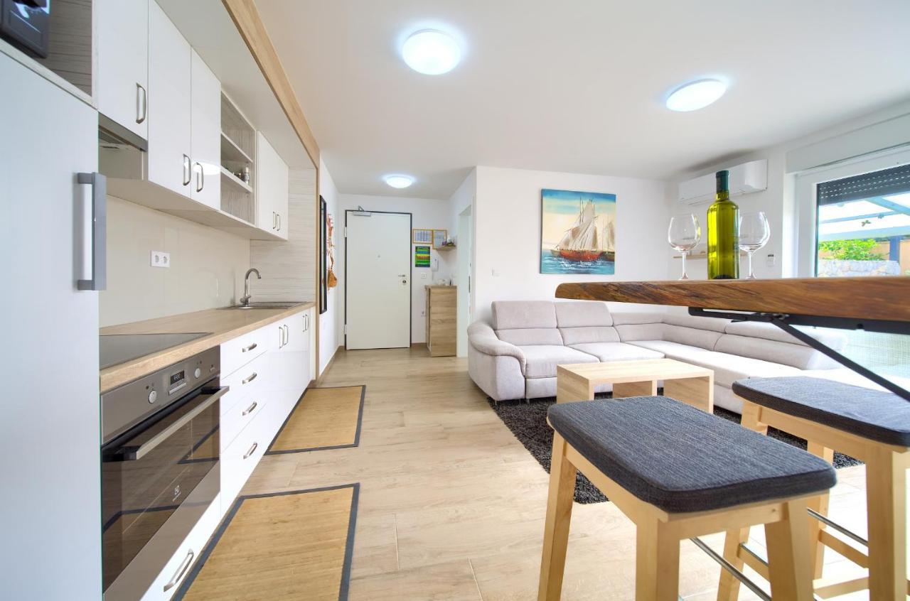 Apartments Nadica Deluxe 马林斯卡 外观 照片